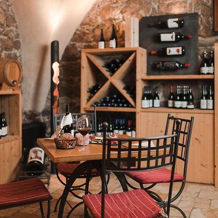Hotel Mandelhof ***S Appiano Sulla Strada Del Vino Bagian luar foto